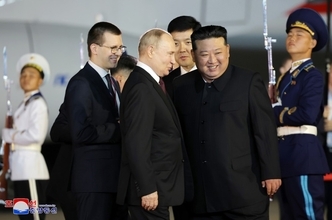 プーチンにまた「後頭部を殴られる」　“蜜月”の裏で金正恩の疑心暗鬼