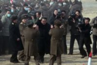 「テレビカメラの前で壁崩壊」金正恩住宅で続く惨事の裏側