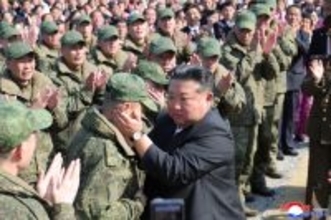 北朝鮮軍「高級将校」も飢えている　市場に現れた危機のシグナル