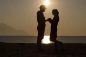 今年も元旦婚あるか 2017年元旦に結婚しそうな芸能人カップル大予想 2016年12月22日 エキサイトニュース