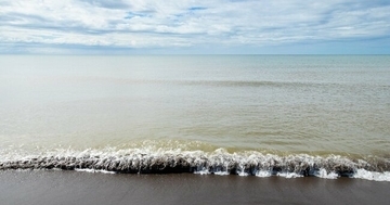 水が汚い海水浴場ランキング2026　圏外から一転、ワースト2位のビーチとは？