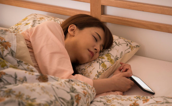若者に流行る「寝落ちもしもし」とは何か、なぜハマるのか（上）