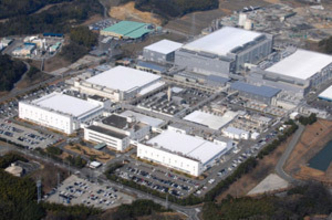 ソニーの鶴岡工場買収計画に 富士通が戦々恐々とする訳