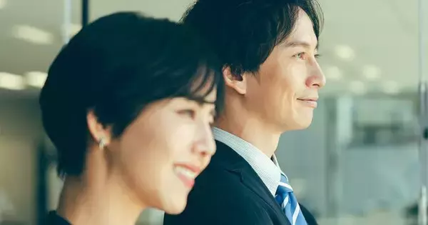 年収が高い会社ランキング2025【従業員の平均年齢30代・トップ5】2位キーエンス、年収大幅ダウンの1位は？