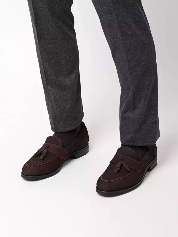 「革靴の「硬さ」や「締め付け」から足を解放蒸れにくく素足でも快適な「アンラインドローファー」を発売」の画像