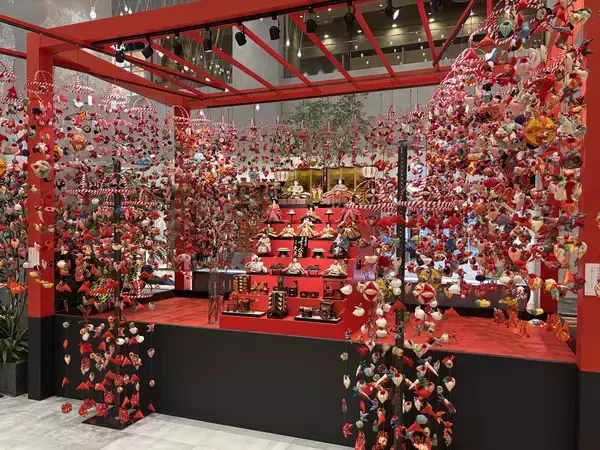 【玉川高島屋S.C.】イベント情報／毎年恒例の静岡県東伊豆町稲取発祥「雛のつるし飾り」を飾った“ひなまつり”イベントを3月3日(火)まで開催