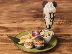 「ハードロックカフェ 上野駅東京」上野動物園ジャイアントパンダ“シャオシャオ”、“レイレイ”の送別を記念したスペシャルメニュー