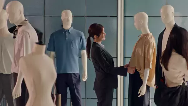 「三浦友和さん・水上恒司さん・生見愛瑠さんが「ビジカジ」で豪華共演！洋服の青山新CM「スーツだけじゃない」篇を3月16日（月）より全国放送」の画像