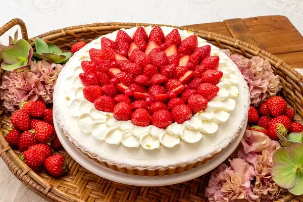 「【キル フェ ボン】赤いカーネーションをモチーフにした母の日限定タルト新登場「2026 Mother’s Day」」の画像