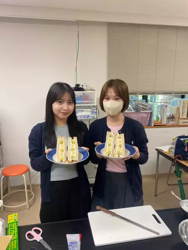 神戸女学院大学×神戸市の老舗サンドイッチ専門店「マジックパン」― 食と健康を学ぶ女子大生がプロデュース、心とカラダが喜ぶ新作サンドイッチ3種を発売
