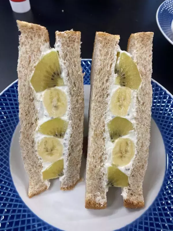 「神戸女学院大学×神戸市の老舗サンドイッチ専門店「マジックパン」― 食と健康を学ぶ女子大生がプロデュース、心とカラダが喜ぶ新作サンドイッチ3種を発売」の画像