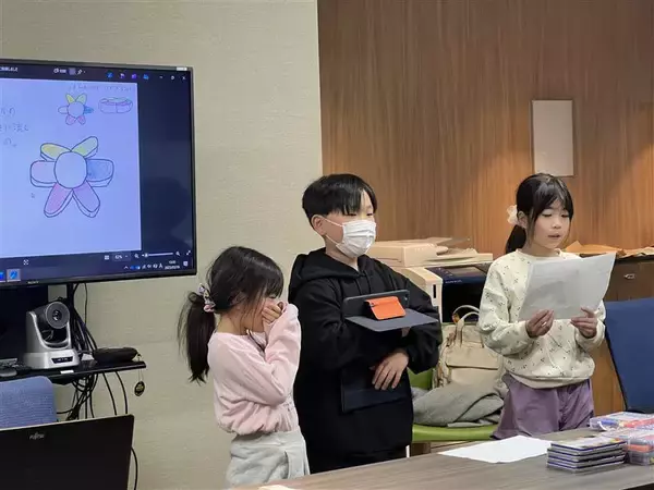 「「株式会社こども会議（仮）」と共創、玉川高島屋S.C.に“環境”を楽しく考える「ペットボトルキャップベンチ」を設置」の画像