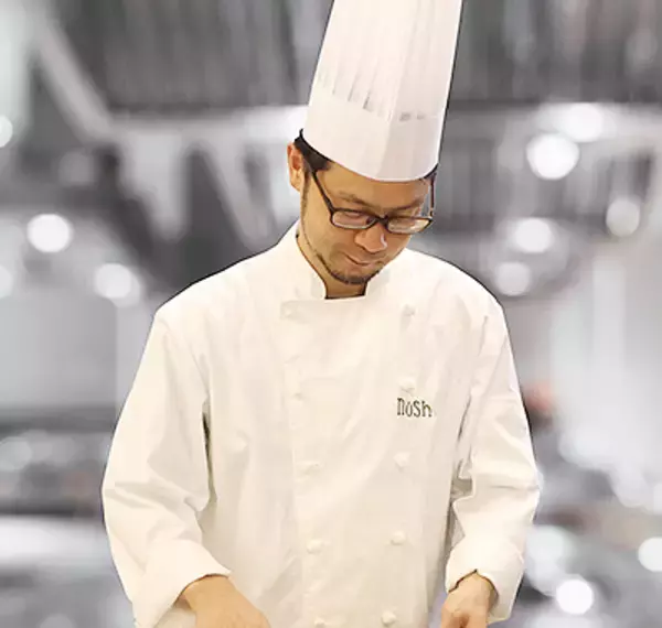 「一杯で完結する「食べるスープ」誕生！7種の具材を使用した「バジル香る具沢山ミネストローネ」」の画像