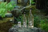 「【紫翠 ラグジュアリーコレクションホテル 奈良】開業3周年を記念し、オリジナル日本酒「紫巡」誕生　記念和菓子「紫結」、特別コース、宿泊プランも期間限定で展開」の画像1