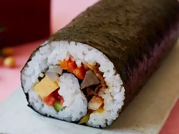 「2月3日節分限定！各ブランドの特色を生かした「恵方巻き」で美味しく福招き」の画像