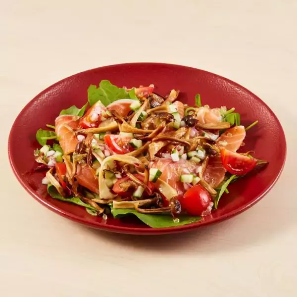 「グランド・セントラル・オイスター・バー＆レストラン 品川店　期間限定スペシャルメニュー「炙りサーモンと茸のロミロミ風」」の画像