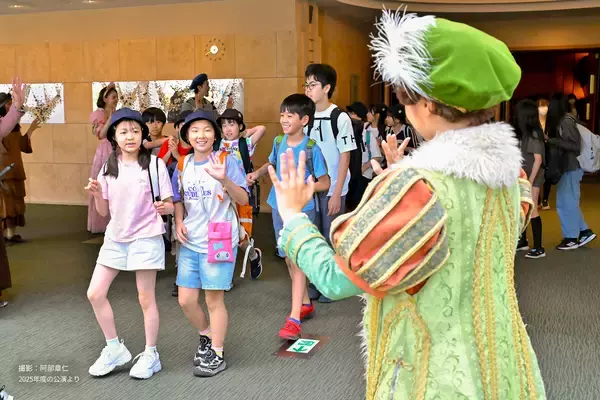 「住信SBIネット銀行、一般財団法人舞台芸術センター・劇団四季主催 児童招待公演「こころの劇場」に協賛」の画像