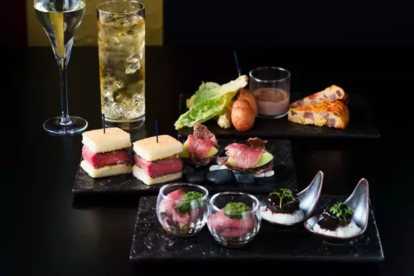 「【ウェスティンホテル仙台】ウイスキー片手に伊達に決める、仙台牛づくしのGW期間限定ハイティー「DATE High Tea (ダテ ハイティー)」」の画像