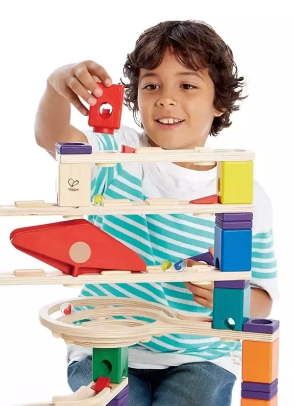 「組み立てをもっと楽しく！論理的思考力を育むビー玉転がし「クアドリラ」シリーズご購入の方に、コーディングキットをプレゼント」の画像