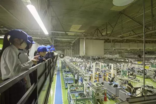 「【ニュースレター】地域学校から好評、二輪車組立工場見学に累計3万5,000人」の画像