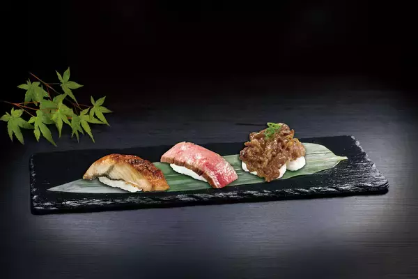 「“うなぎ(一貫)”が特別価格の110円で登場！ふっくらウナギとジューシー牛肉の贅沢セレクション「うなぎと肉」フェア―8月21日（金）から期間・数量限定で販売―」の画像