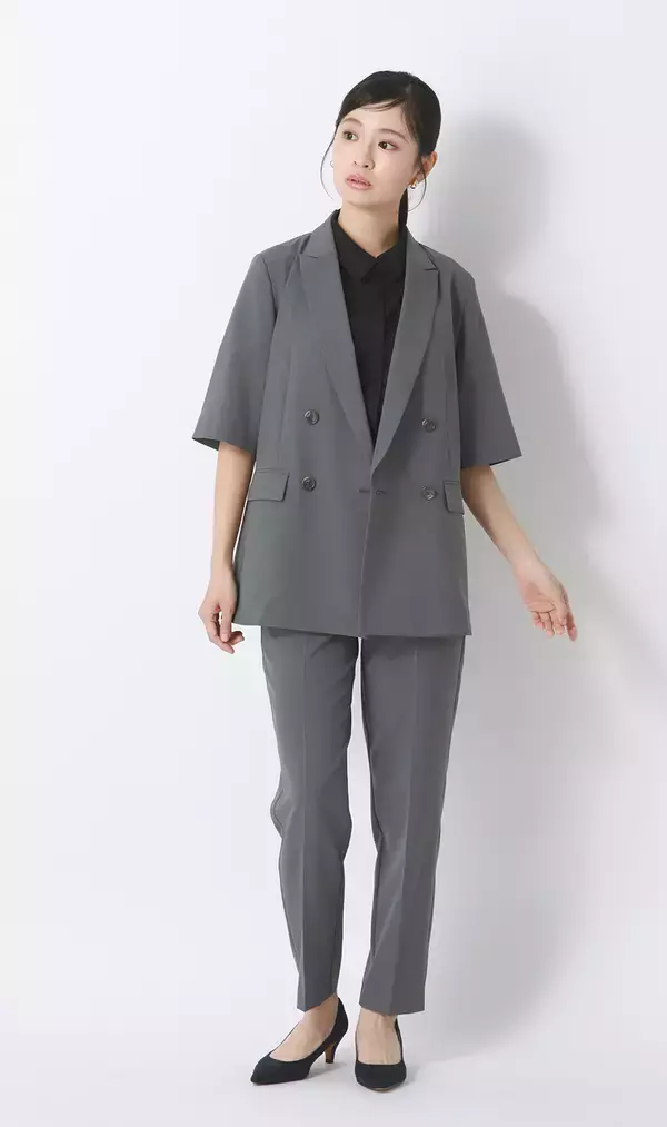 「昨夏、一部店舗で完売となった夏のビジネスウエアの新定番　夏に嬉しい「8つの多機能」を備えた『半袖ジャケット』が登場」の画像