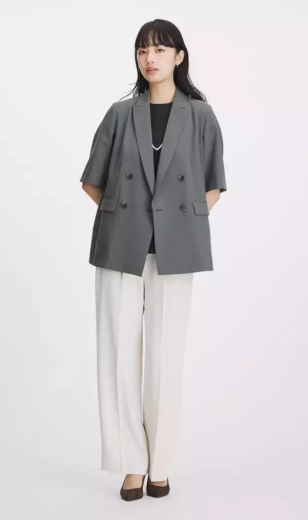 「昨夏、一部店舗で完売となった夏のビジネスウエアの新定番　夏に嬉しい「8つの多機能」を備えた『半袖ジャケット』が登場」の画像