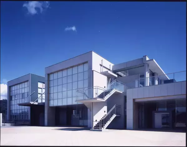 「国立美術館のコレクションを活用した、全国の美術館等との連携事業「コレクション・ダイアローグ」「コレクション・プラス」開催希望の美術館を全国から公募開始（2026年4月1日～6月30日）」の画像