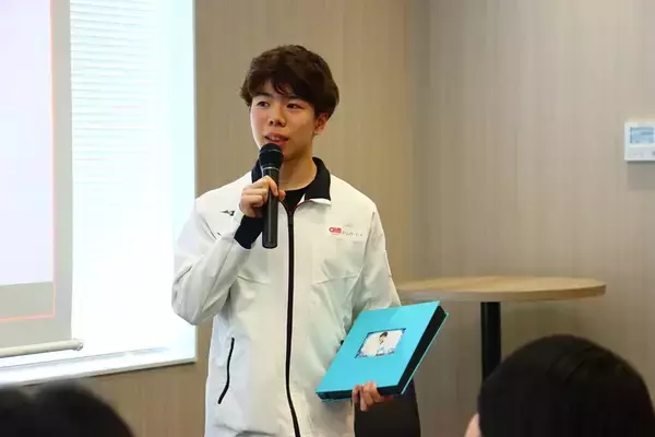 「エームサービス、所属アスリート佐藤駿選手と 仙台うみの杜水族館の人気コラボイベント第３弾を食でサポート」の画像