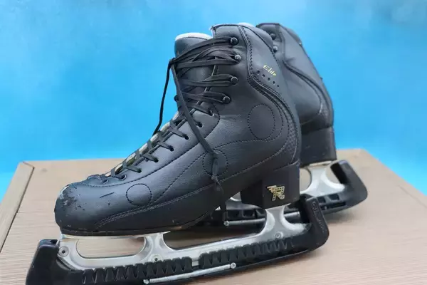 「エームサービス、所属アスリート佐藤駿選手と 仙台うみの杜水族館の人気コラボイベント第３弾を食でサポート」の画像