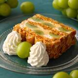 「【キハチ 青山本店】旬の “シャインマスカット” を重ねた秋のスペシャルデザート「KIHACHIのシャインマスカットパイ」が登場！甘み弾ける果肉を、2種類のクリームやサクサクのパイと味わう」の画像2