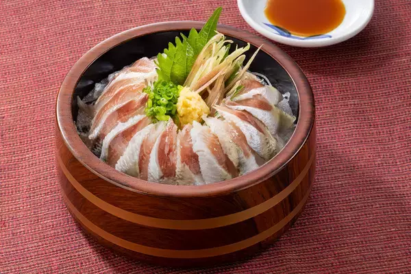 「応募数８,０００句以上『とんでん川柳コンテスト第４弾』の受賞作品を発表！次回、第５弾は２月１日（日）より「新生活」をテーマに募集開始最優秀賞はとんでんで使えるお食事券１万円分をプレゼント！」の画像