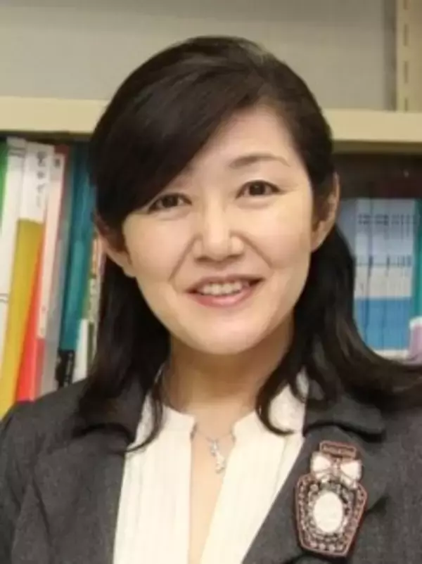 「働く女性の半数以上が感じる“キャリアの見えない壁”約6割がジャケットを「挑戦を支えるツール」と認識」の画像