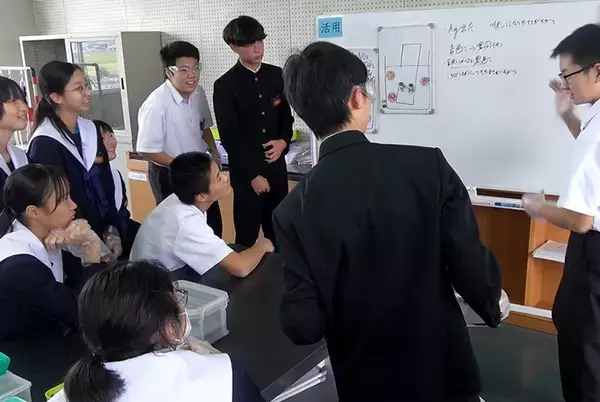 「ソニー教育財団 2025年度「教育助成論文」入選発表－学校・園、教員へ教育助成金とソニー製品を贈呈」の画像