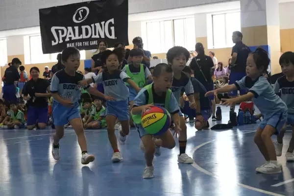 「スポルディング“ROOKIE GEAR（ルーキーギア）”が公式試合球バディスポーツ幼児園 “第10回BUDDY全園シニア対抗ポートボール大会 supported by SPALDING”開催」の画像