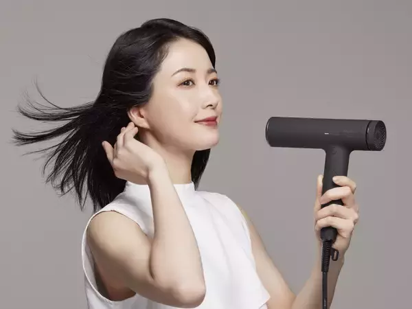 「マクセルブランドのビューティーシリーズ「 Angelique(アンジェリーク)」からプラズマイオン&マイナスイオン ヘアドライヤー２機種を新発売」の画像