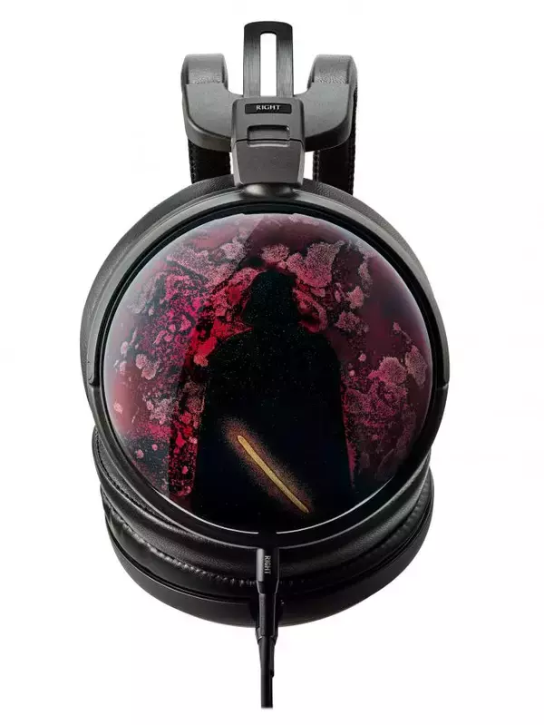 「オーディオテクニカ、『スター・ウォーズ』の世界を伝統工芸で描いたプレミアムウッドヘッドホンを全世界10台限定で発売」の画像