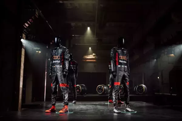 「adidas x Audi Revolut F1 Teamコレクションをグローバルで発表」の画像