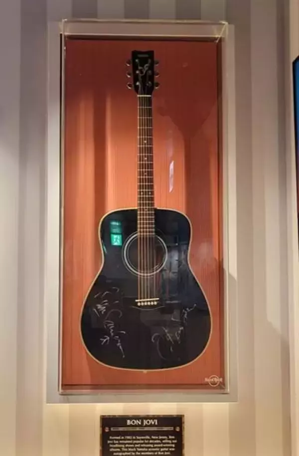 「アメリカンレストラン 「ハードロックカフェ」ボン・ジョヴィ 最新アルバム「フォーエヴァー」の発売を記念したイベント「Bon Jovi, Forever a Legend」」の画像