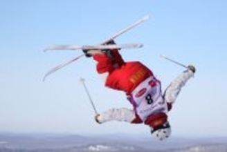 多摩大学 卒業生で、多摩大学スキークラブ所属の女子モーグル・デュアルモーグル選手、冨髙 日向子選手がミラノ・コルティナ2026冬季オリンピック代表に選出！