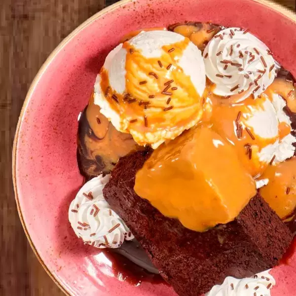 「「ハードロックカフェ」国際女性月間をテーマにした「Women Empower」を開催」の画像