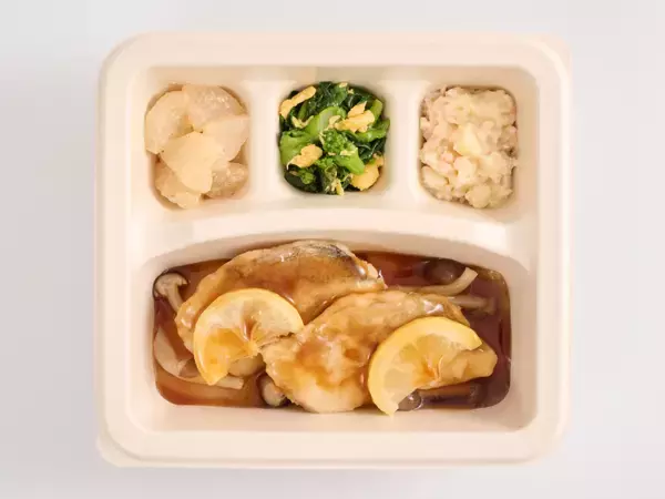 「爽やかなレモンだれがたらの旨みを引き立てる「たらのレモンあん」を12月16日（火）に発売」の画像