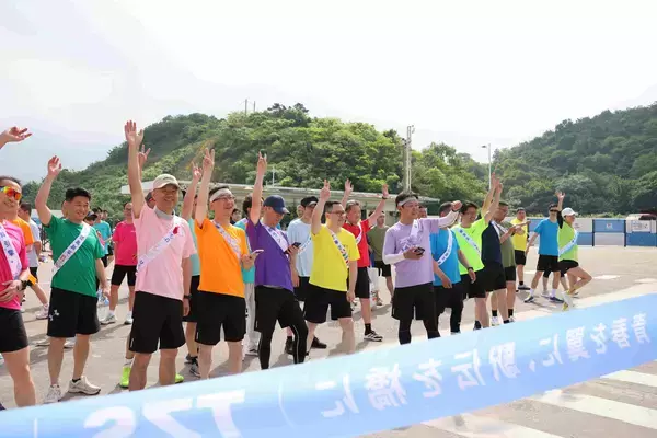 常石集団（舟山）造船有限公司　駅伝大会を初開催― チームワークを深めた一日たすきをつなぎ、想いをつなぐ ―