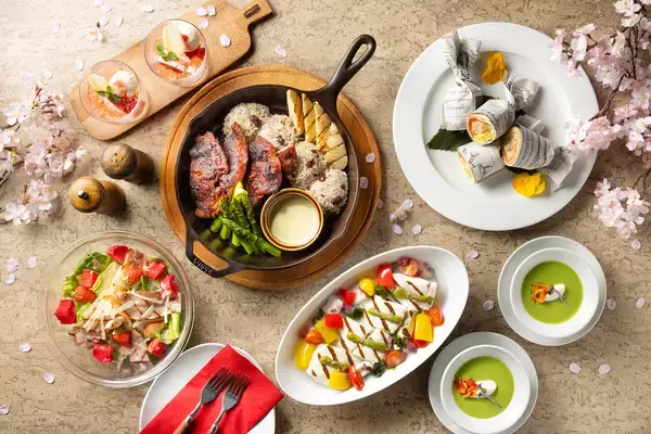 コートヤード・バイ・マリオット 東京ステーション旬の富士山サーモンや筑波鶏を味わう、心温まる春の美食体験春のディナーコース「Spring(スプリング) Gathering(ギャザリング)」を発売