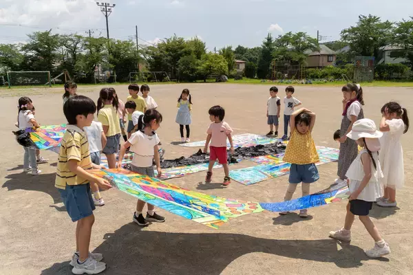 「ラベルに自由に描いて、自分だけのハイマッキーを作って持ち帰ろう！親子で楽しめるワークショップ開催ゼブラがすべての人にカクことを通してワクワクを届ける「kakuwaku（カクワク）プロジェクト」」の画像