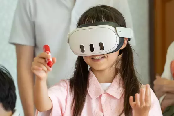 「ラベルに自由に描いて、自分だけのハイマッキーを作って持ち帰ろう！親子で楽しめるワークショップ開催ゼブラがすべての人にカクことを通してワクワクを届ける「kakuwaku（カクワク）プロジェクト」」の画像