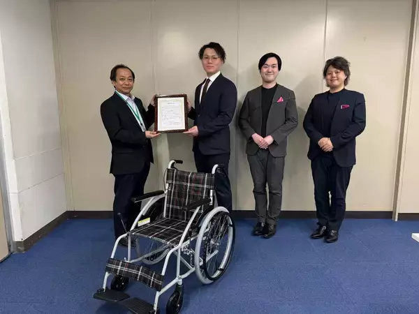 「プルタブ収集活動19年　累計385台の車椅子を福祉施設に寄贈」の画像