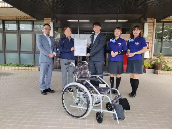 「プルタブ収集活動19年　累計385台の車椅子を福祉施設に寄贈」の画像