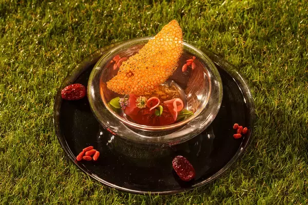 「【ウェスティンホテル仙台】シェフが選び抜いた漢方和牛と、東北の夏の味覚が彩るディナーコース「Chef's Journey TOHOKU -Kampo Beef-」」の画像