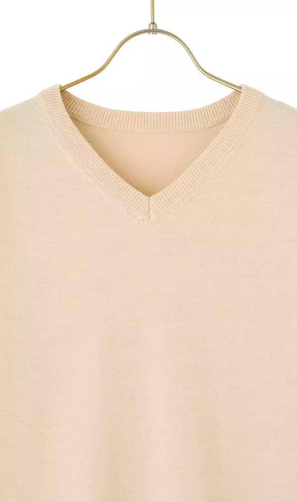 「洋服の青山レディースで支持されている『毛玉CLEARニット』　パーソナルカラー診断士監修で「イエベ」「ブルべ」それぞれに合うカラー登場！」の画像